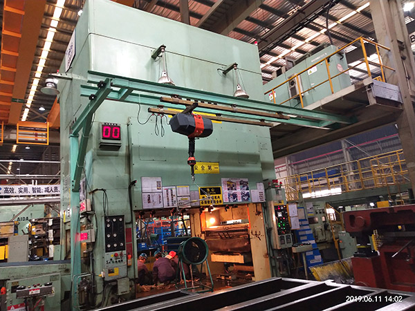 葫蘆提升系統(tǒng)使用現(xiàn)場(chǎng)